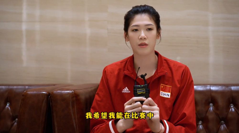 美女露鸡